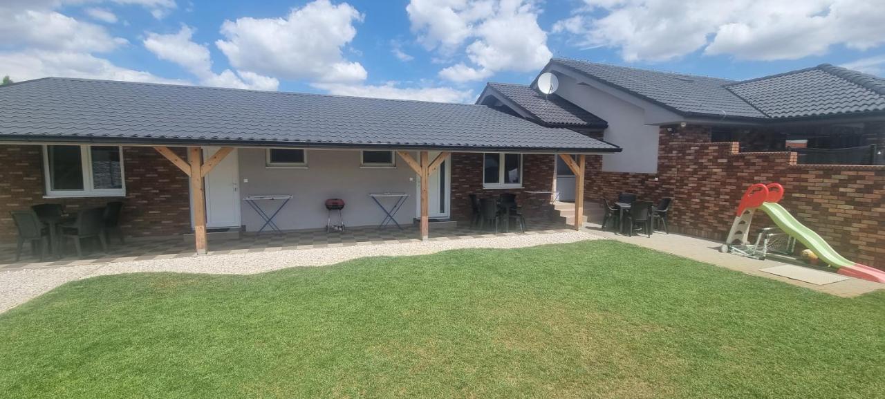 Alexej Apartmany Veľký Meder Exterior foto